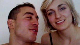 Un couple amateur super sexy fait une vidéo de baise que vous aimez?