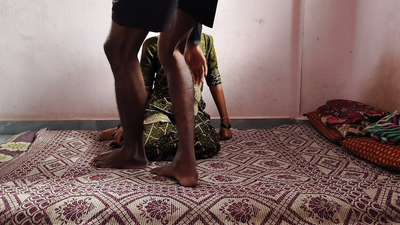Pyasi Bhabi Devar ke lund par tut padi hindi sex