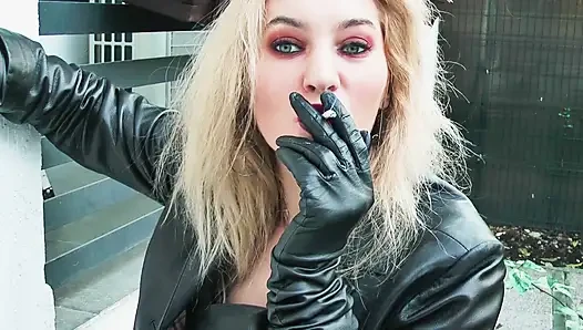 Sissy cashpulatrix