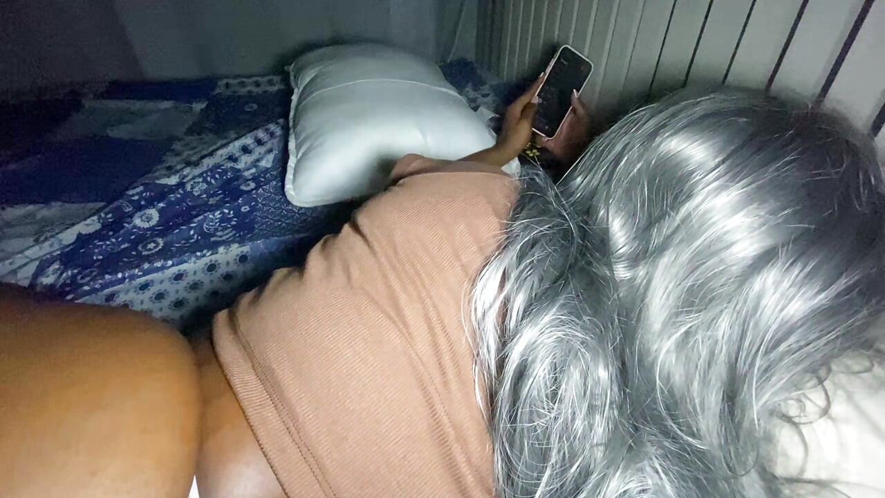 Granny gets fucked by her neighbor when she saw that he had a big cock