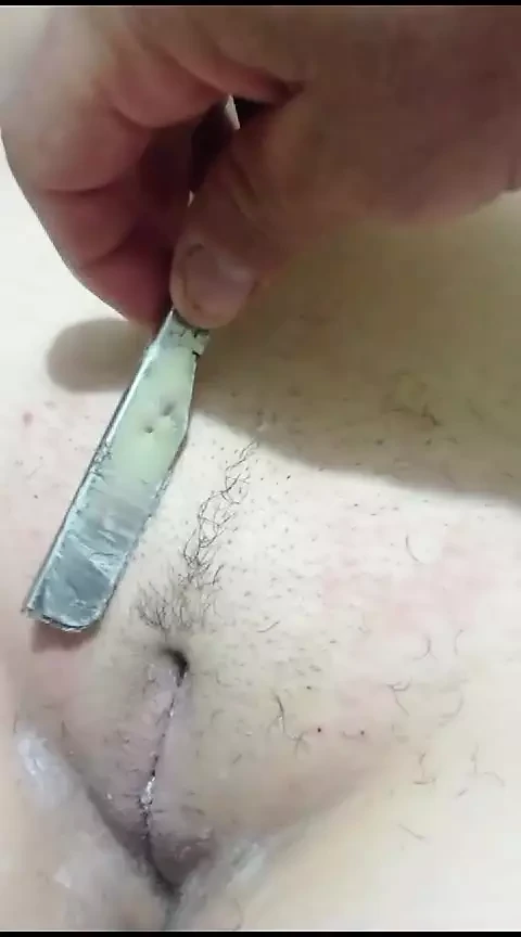 Waxing my vagina and then fucking hard and rich