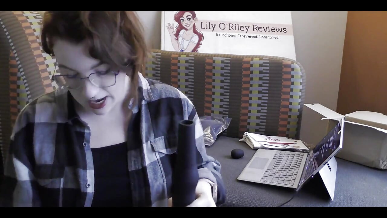 NSFW Unboxing & Test of the Maya Ovipositor