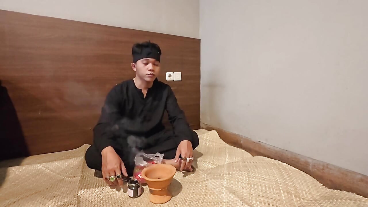 The Shaman Fuck with Hot Stepmoms Make Creampied