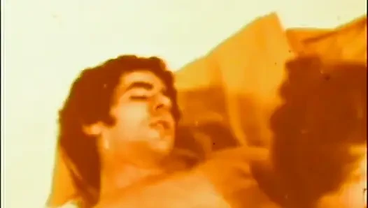 Güzel bir nostaljik sürtük için ateşli klasik seks!