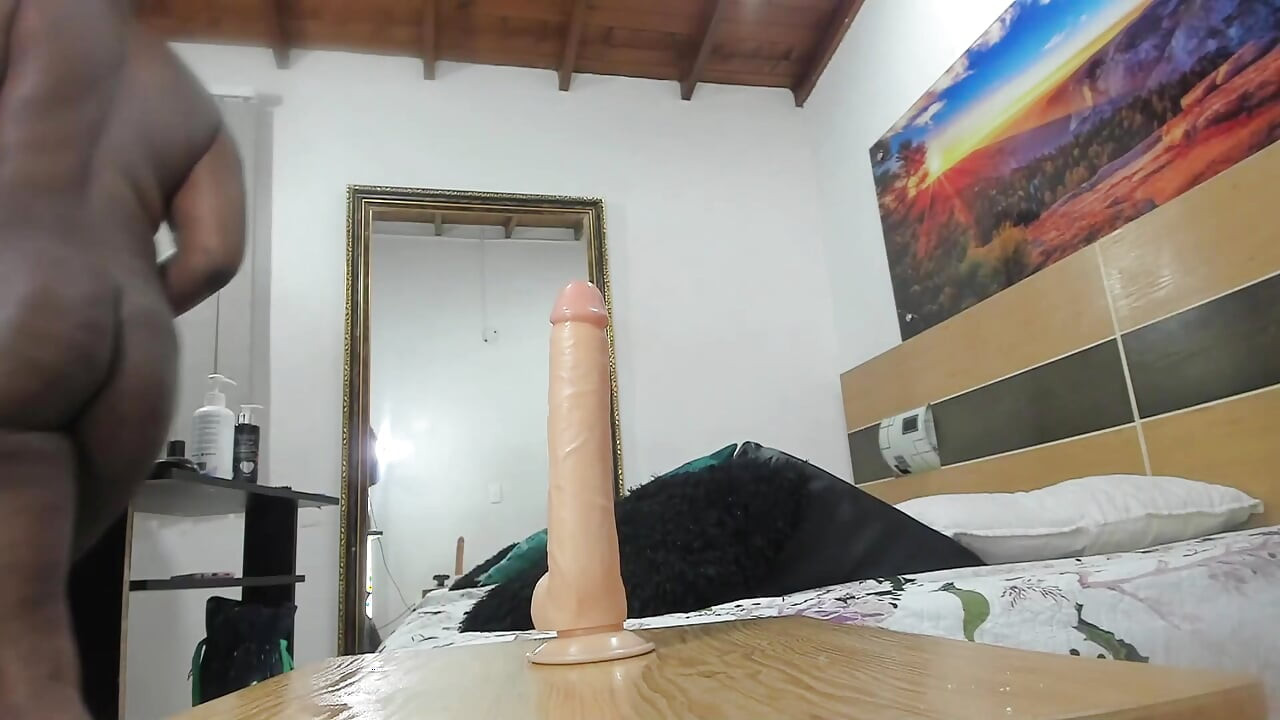 Eles querem garotas grossas, mas não podem nos levantar.