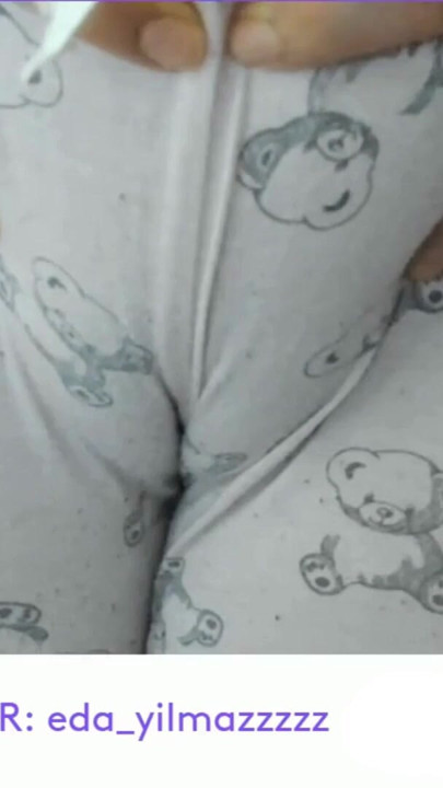 CAMELTOE- PAJAMA- SWOLLEN PUSSY | Clip 1