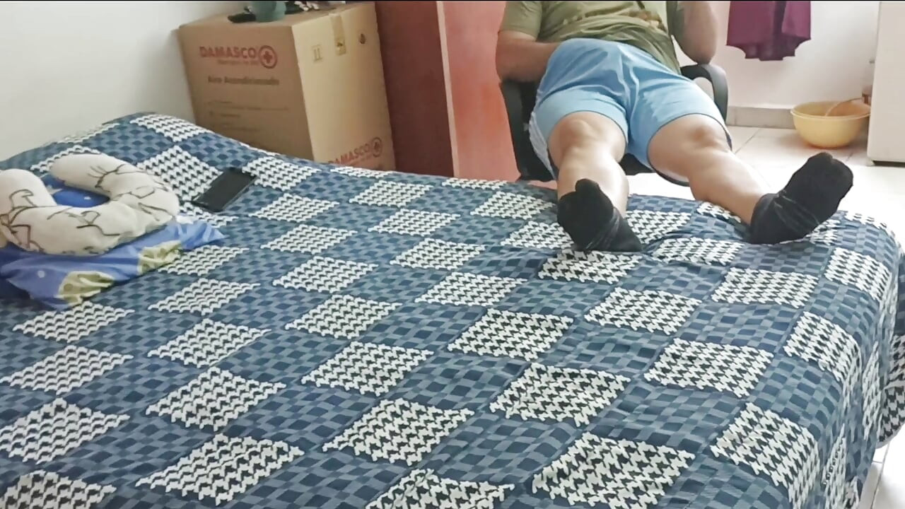 My MILF stepsister teaches me how to masturbate. Spanish porn.