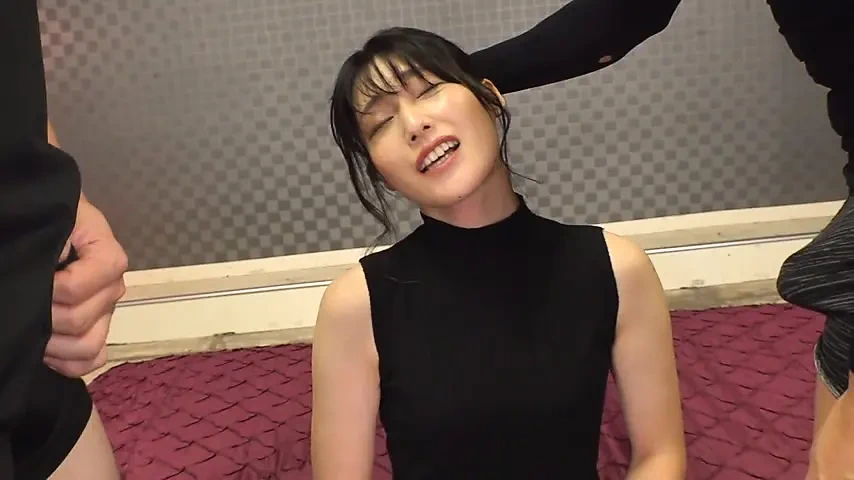 Setagaya Secret - vợ phục vụ đàn ông sau lưng chồng