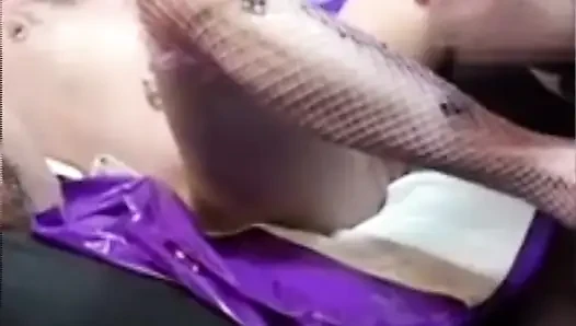 Ehefrau fickt ihren Eheman mt einem Strapon