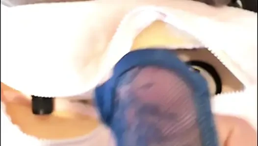 Evli kadın bir video gönderdi ve külotunda boşalmasını istedi