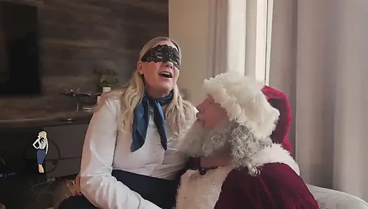 Noel Baba boşalıyor