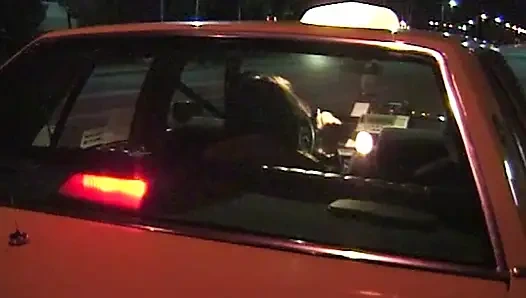 Wilde Taxifahrt: Heiße Erotik im Auto
