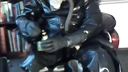 Dün lastik masturbasyon.