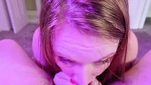 Сосет член и камшот на лицо в видео от первого лица