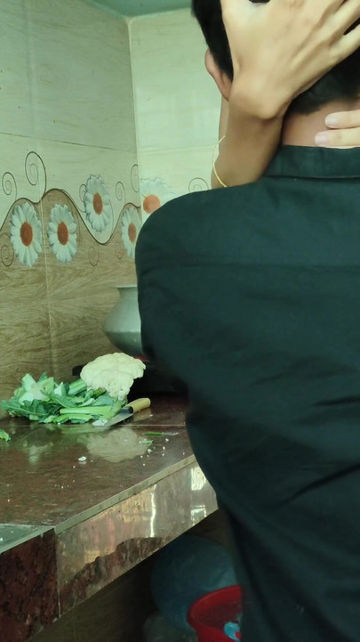 Getting hard fuck in kitchen, Bangladeshi Girl fucked in kitchen | Clip 1