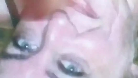 mariangela 2'ye saygı duruşu