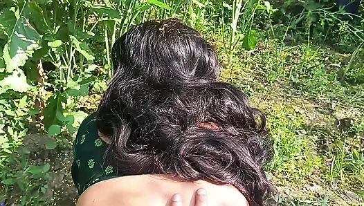 Hintli üvey anne ve üvey oğlu açık havada anal ateşli video desixxxbhabhi2