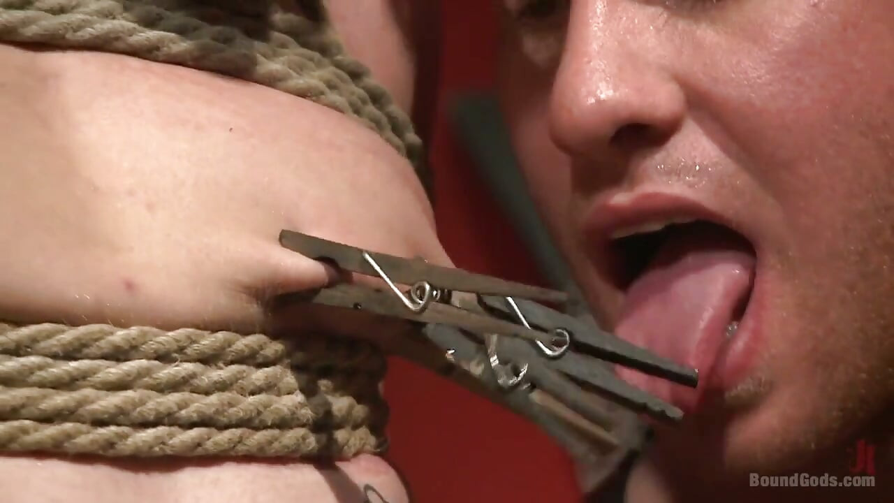Morning Grind: Logan Taylor Takes Every Inch of Connor Maguire