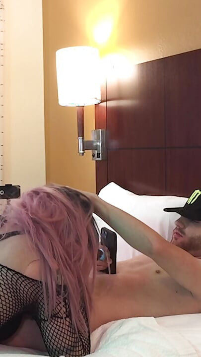 Goth Sissy Jade Madison Deepthroating Dick - Kompilacja 9