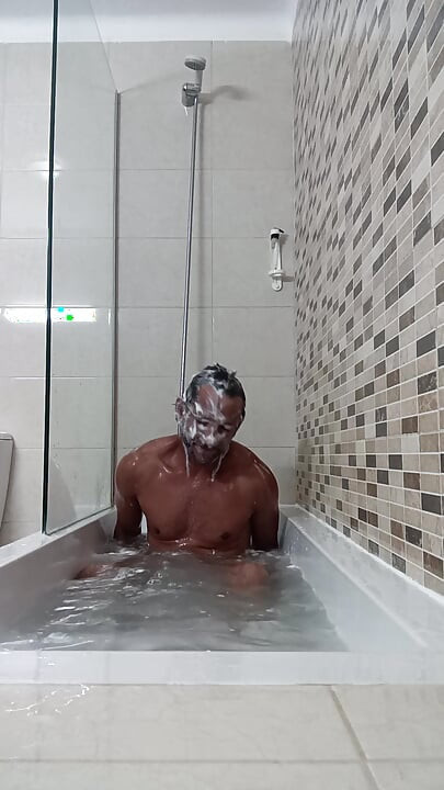 I Went to Take a Shower and Made a Video for My Followers.