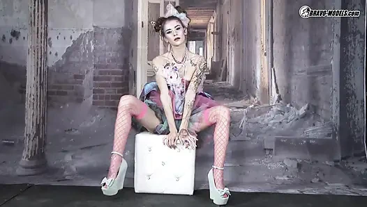 423 - Adelle Unicorn