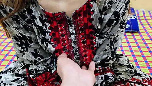 Schmerzhaft gefickt Extrem enge muschi