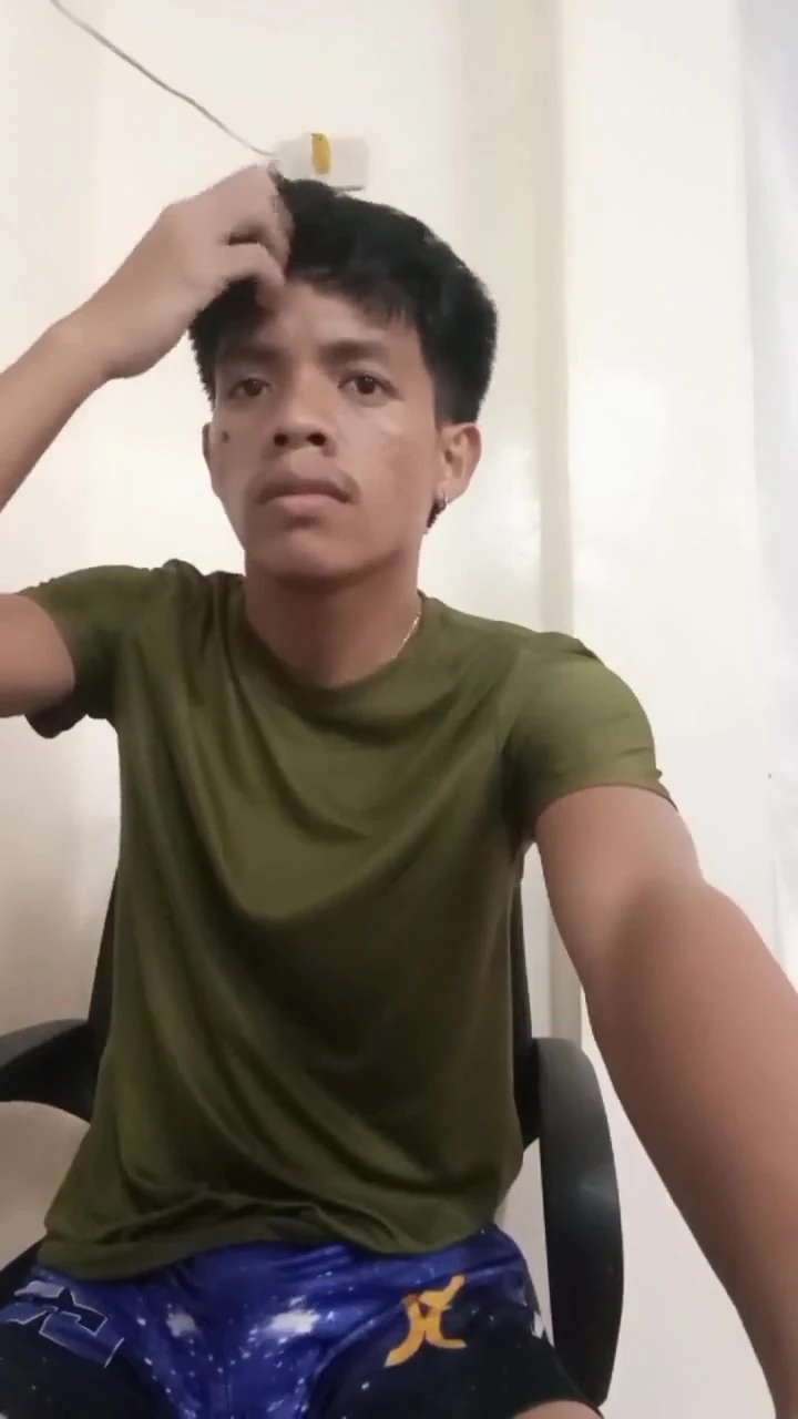 Pinoy Twink evde azıyor