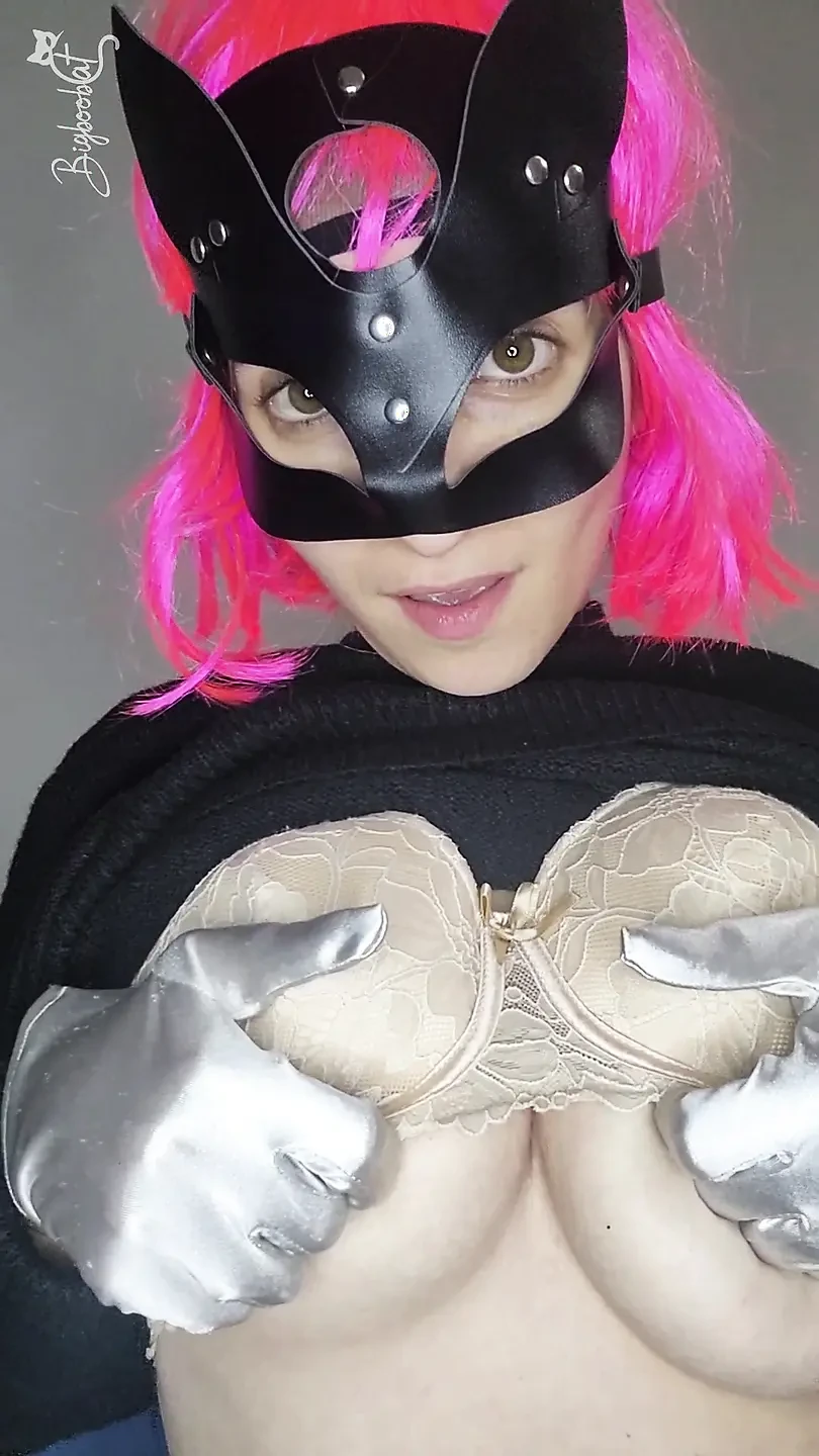 Can you handle my big tits getting off in my adorable kitten mask?