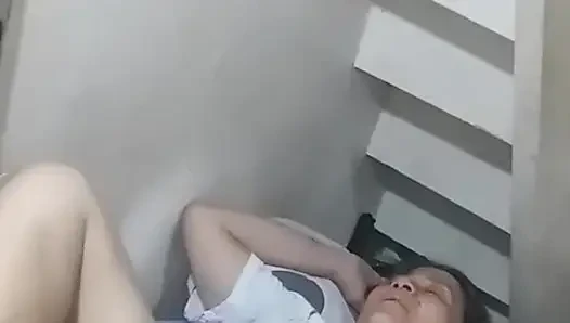 teil 2 von sie bittet mich um einen gefallen, ihre muschi mehr zu essen
