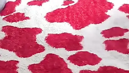 Siyah sevgilim tarafından dölleniyorken kirli ayaklarımı kameraya gösteriyorum