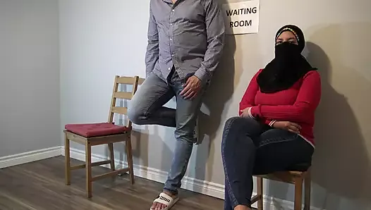 Married arab woman gets cumshot in public waiting room.