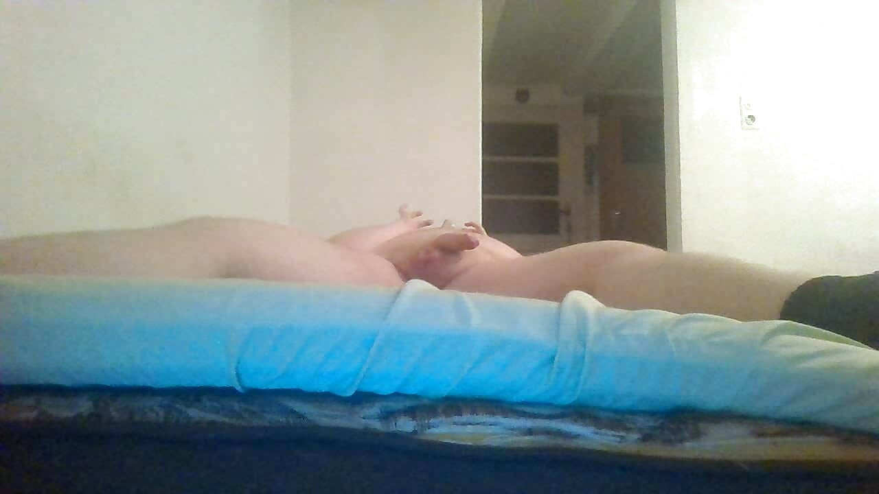 Geiles abspirzen im Bett chubey