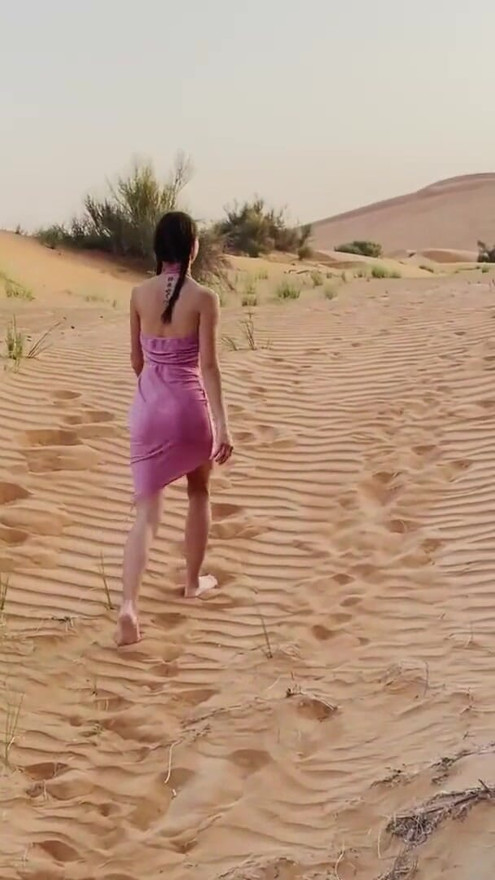 POV oriental beauty do very risky outdoor blowjob in desert of strict arab country | Clip 1