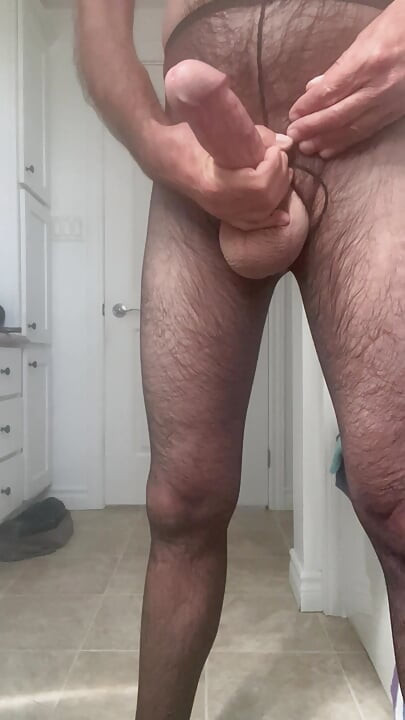 Pantyhose and a nylon sock make me cum