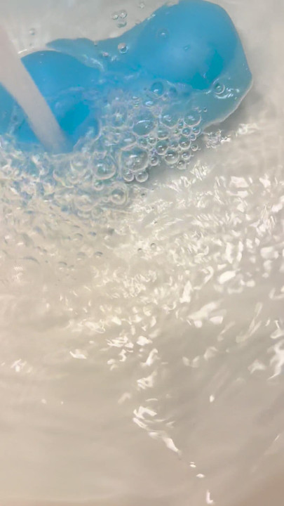 Jucăria sexuală a lui SsecnirpNailati de la Hallo Cake