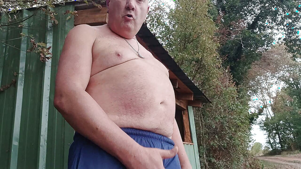 Good fat pork exhibited at the hut, delight of piss and exquisite stench of my big stinky skeas, skets and cho7 that stink!