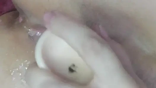 Играю С Дилдо И Смасленой Киской Крупным Планом