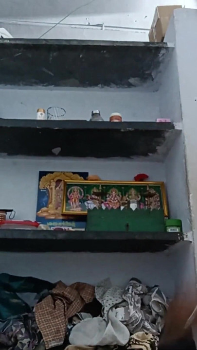 Coimbatore aunty show pink pussy in video call | Clip 2