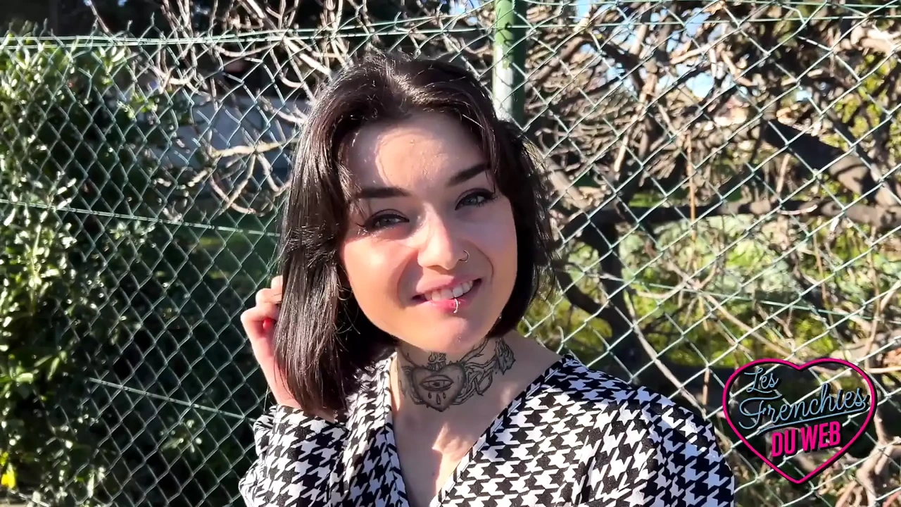 Crystal喜欢被填满阴户和菊花