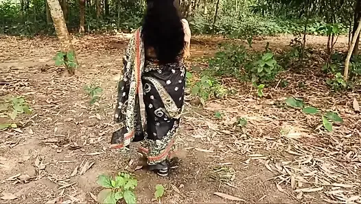 Bengalski zerżnięty z czystym dźwiękiem