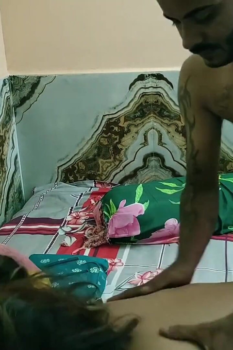 Indian Tourist Bhabhi One Time Sex Fantasy! Hot Sex
