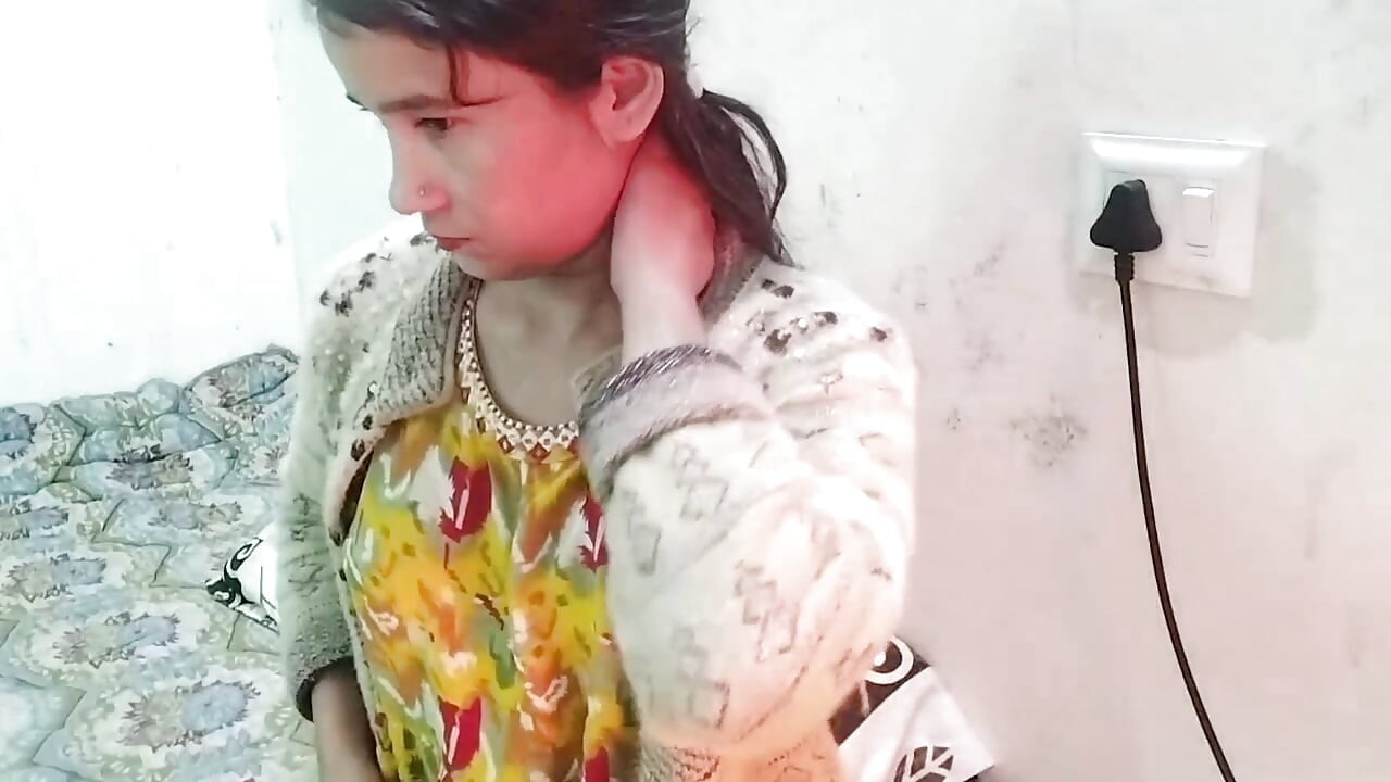 Teen age college girl ko paise dekar jabar dasti pela