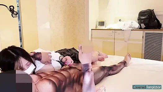 Ultra görsel sevimli bomba bu gece kafaları anında çevrimiçi oluyor