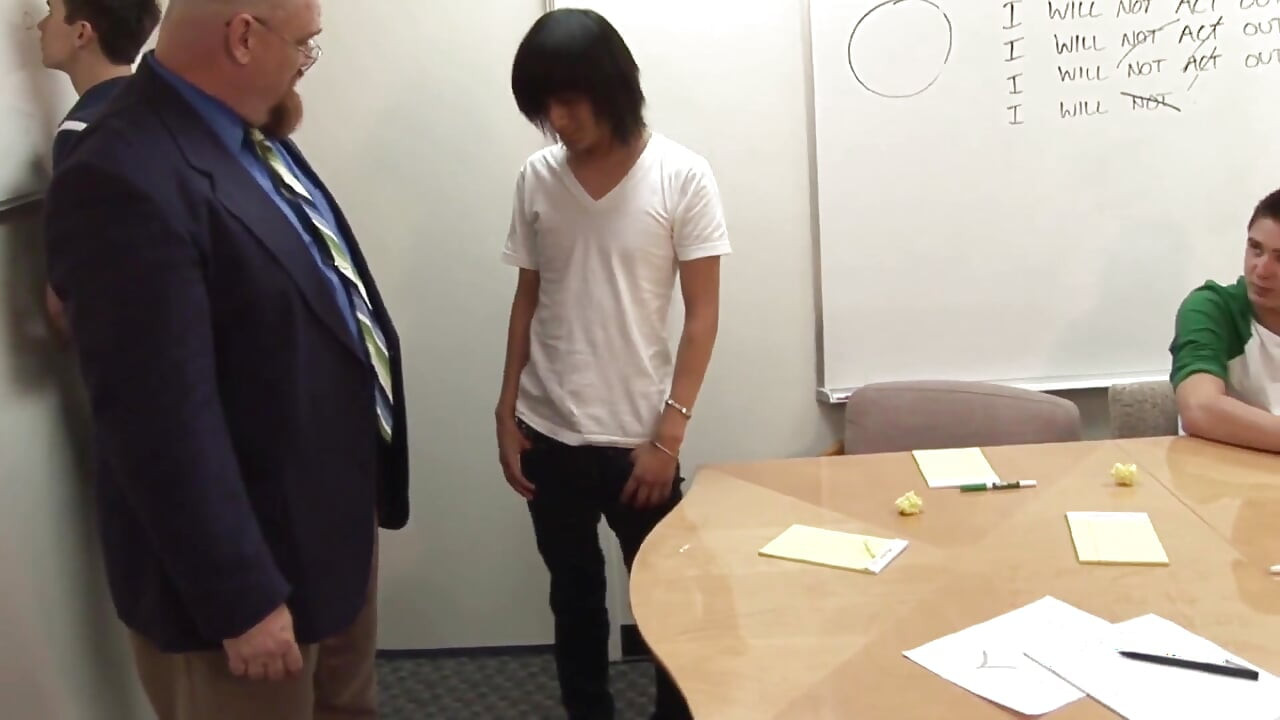 Principal Wood Spanks Adan Rider