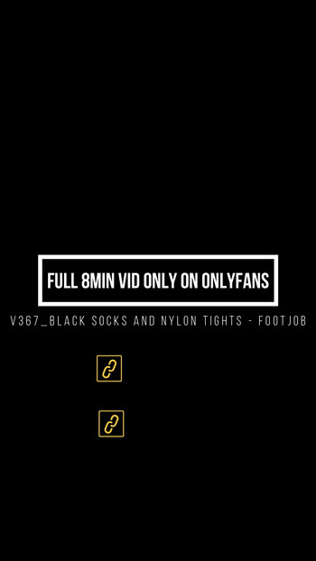 Du liebst schwarze stinkende socken und verschwitzte nylons, ich weiß es ...! 🖤