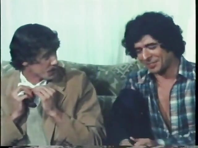 Vintage porno threesome with slut getting banged and creamed by two guys