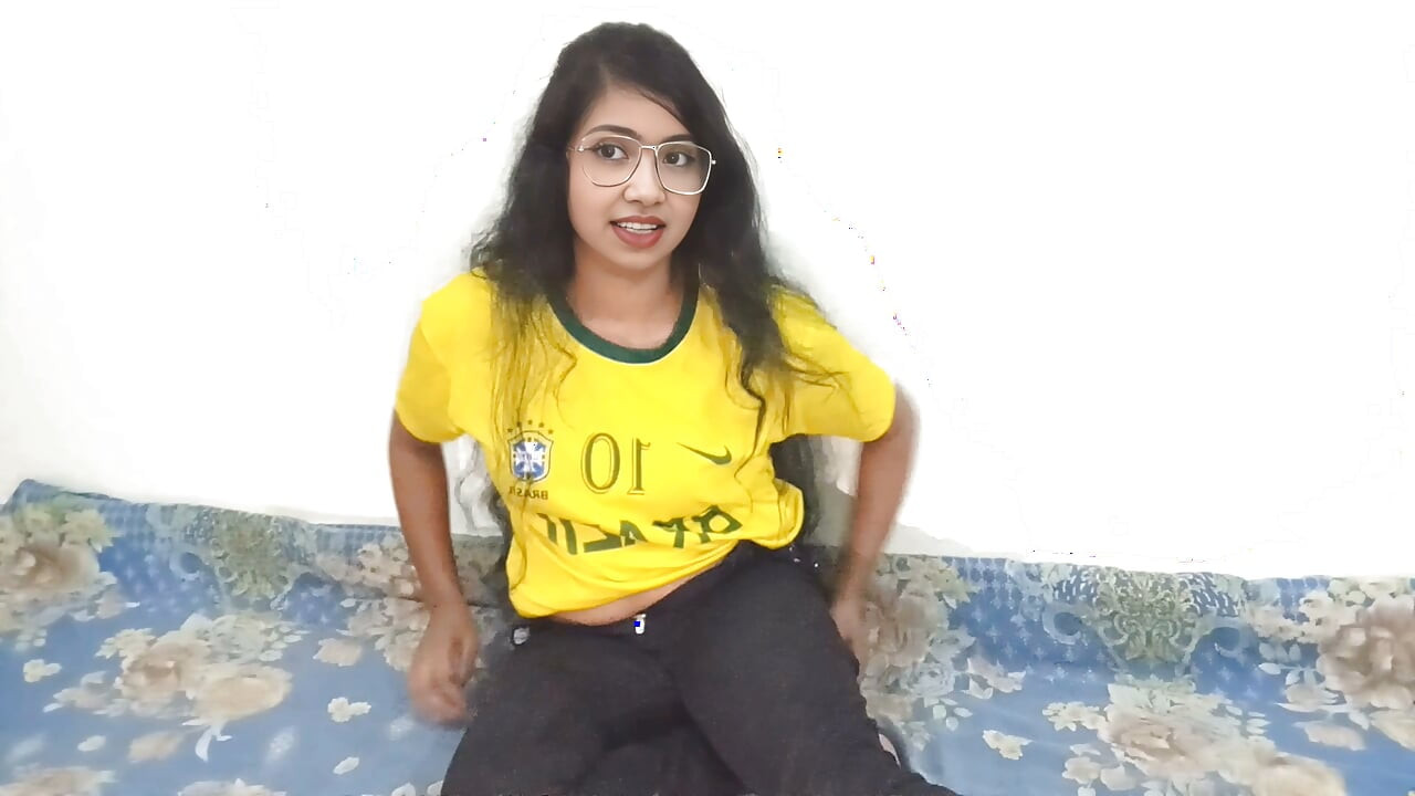 Nilimachowdhury is calling her friend home so she can fuck him with an empty condom.