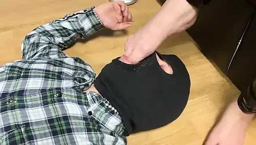 Semuanya untuk sepatu bot setinggi pahaku dan kakiku