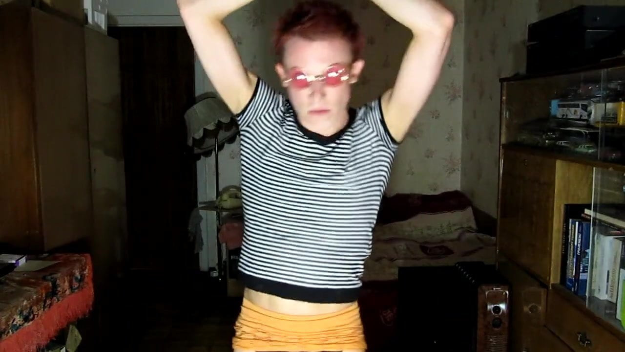 TWINK IS ALWAYS HUNGRY FOR RAW COCK