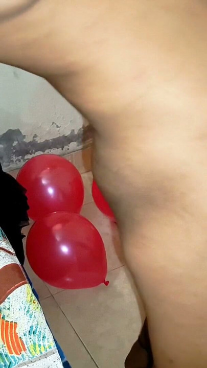 INDIAN HOT GIRLFRIEND KO ROOM MAIN STANDING POSITION MAIN CHODA | Clip 1